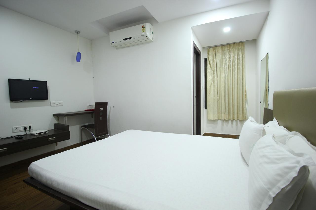 New Rajdhani Hotel 바도다라 외부 사진