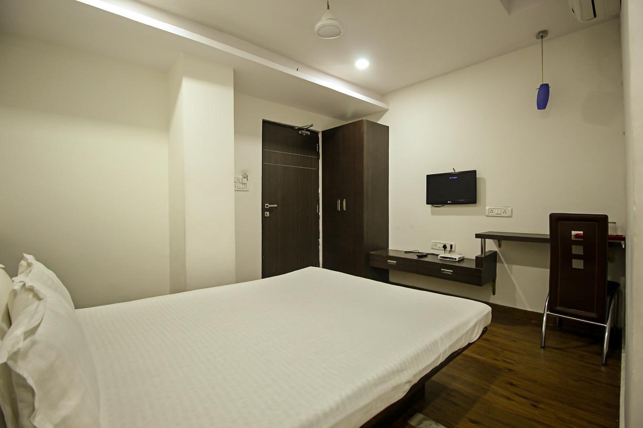 New Rajdhani Hotel 바도다라 외부 사진